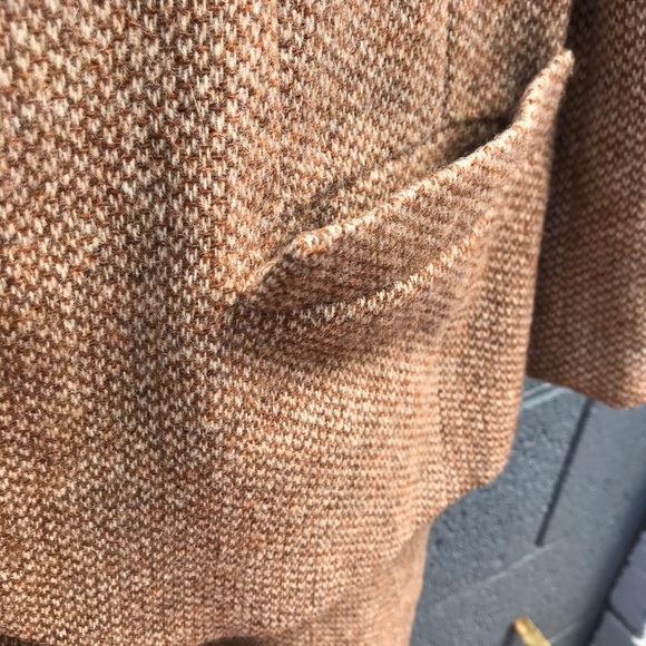 😍 Vintage fur lined suits - tweed to boot! - Picture 9 of 11